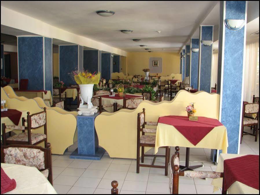 Kamchia Park Hotel Zlatni pjasătsi Eksteriør bilde